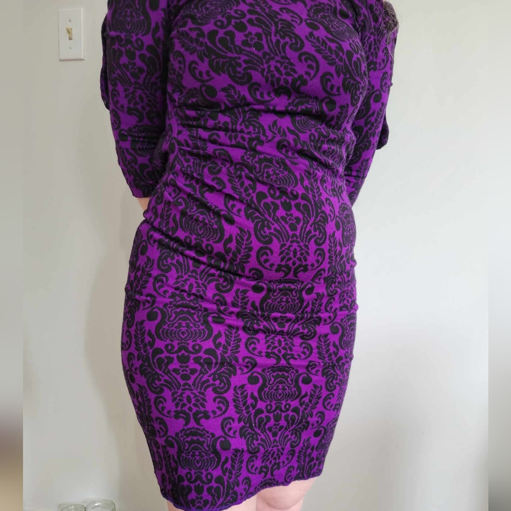 AVAILABLE IN BUNDLE! / Le Château, purple and black chic dress, size small. - Picture 3 of 12